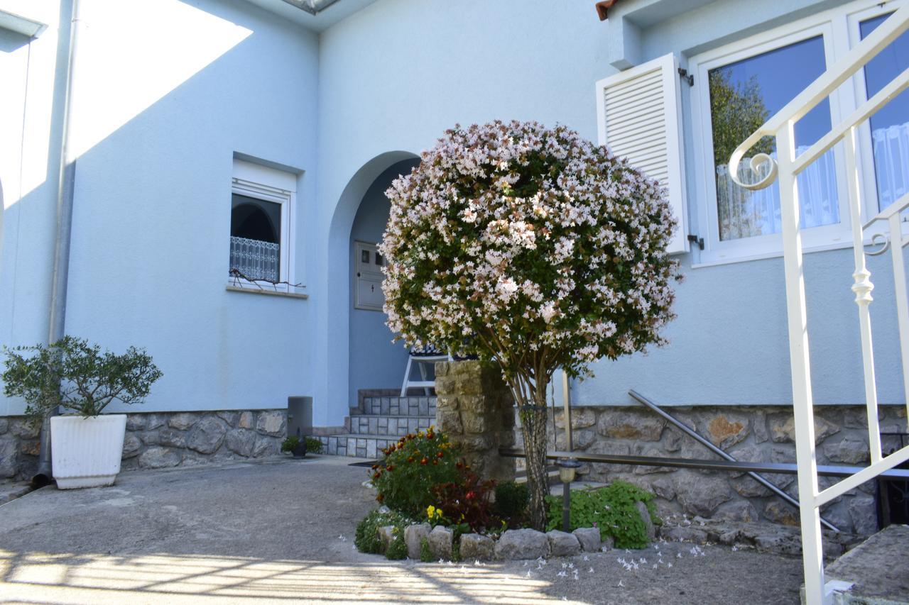 Apartment Blumen Oase Malinska Esterno foto