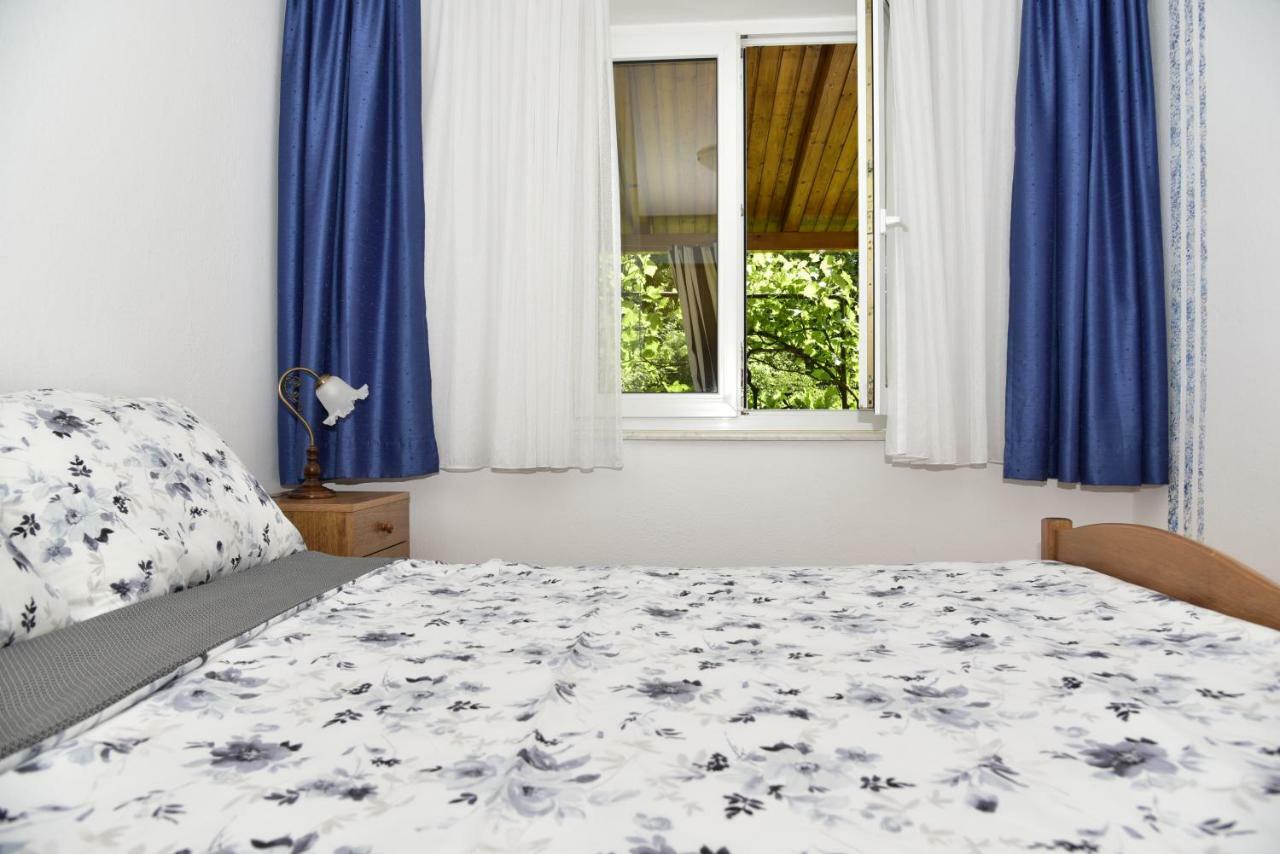 Apartment Blumen Oase Malinska Esterno foto