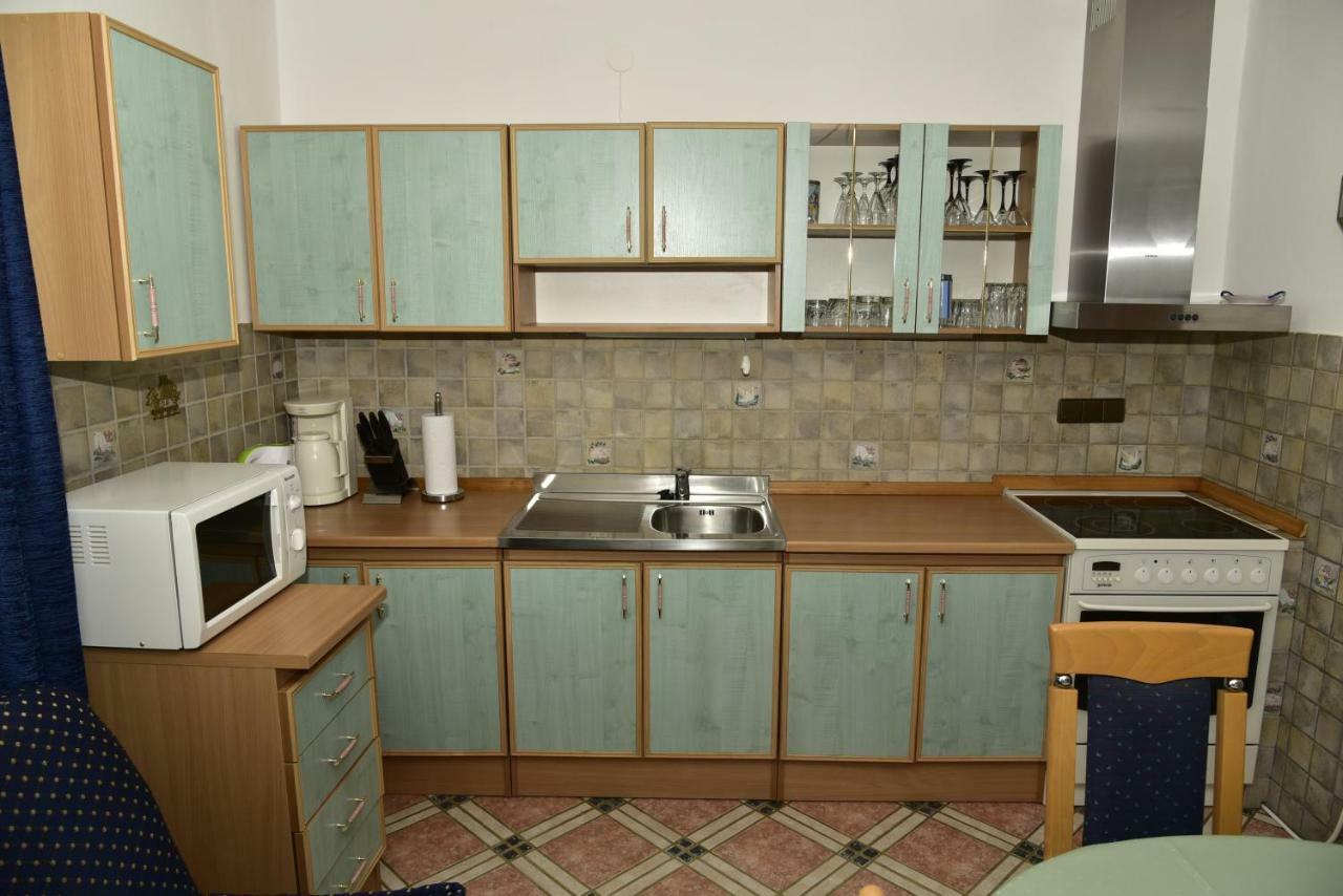 Apartment Blumen Oase Malinska Esterno foto